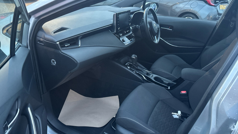 Toyota Corolla 1.8 VVT-i Hybrid Icon 5dr CVT Hybrid Hatchback